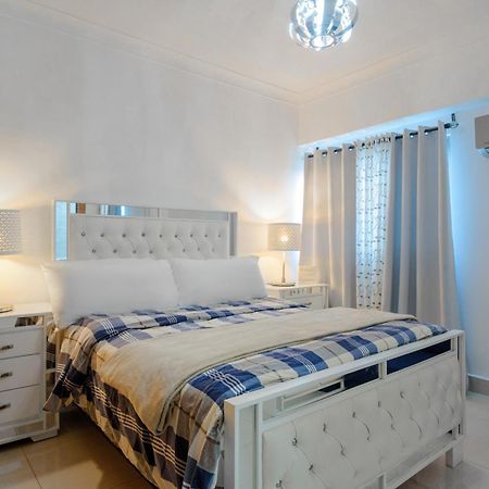 Escape Apartments, Balcony, Pool, Gym & Spa In La Julia Санто-Домінго Екстер'єр фото
