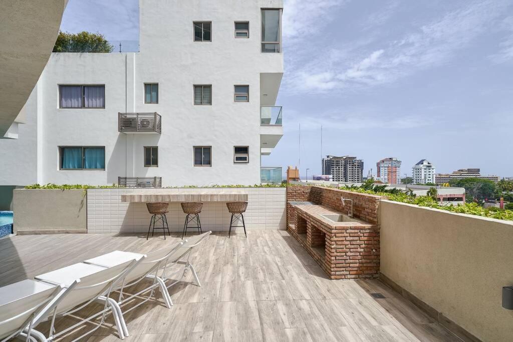 Escape Apartments, Balcony, Pool, Gym & Spa In La Julia Санто-Домінго Екстер'єр фото