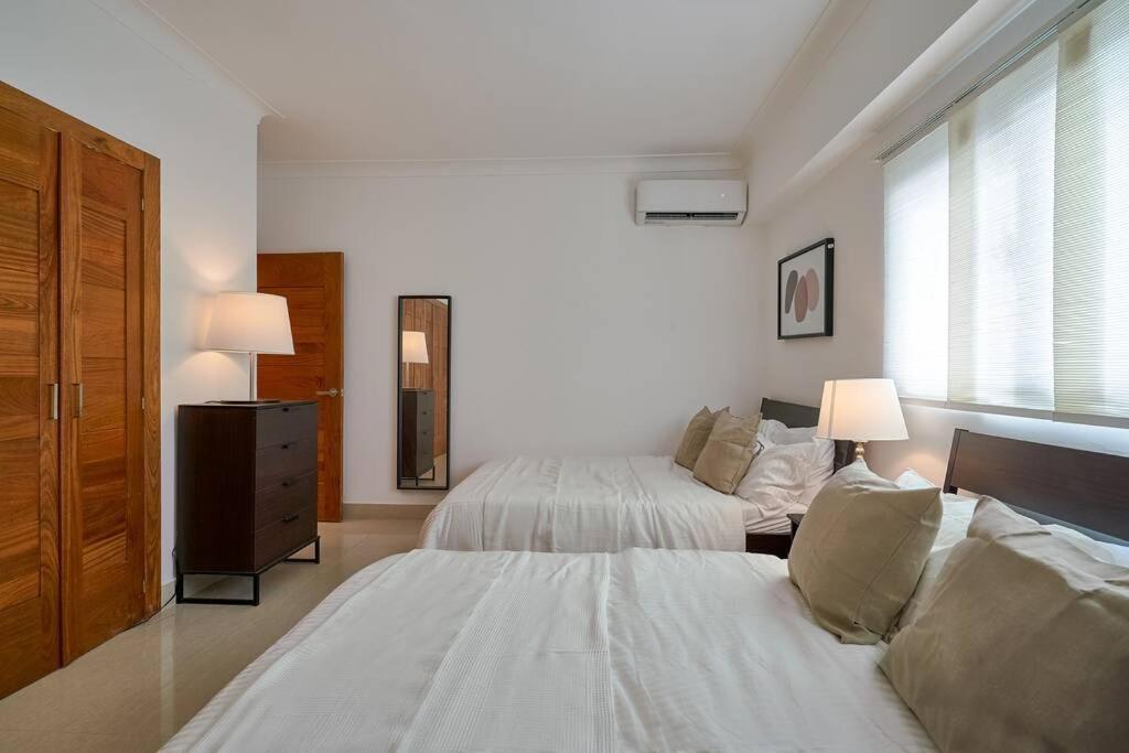 Escape Apartments, Balcony, Pool, Gym & Spa In La Julia Санто-Домінго Екстер'єр фото