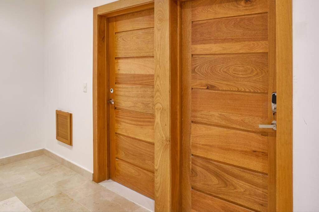 Escape Apartments, Balcony, Pool, Gym & Spa In La Julia Санто-Домінго Екстер'єр фото