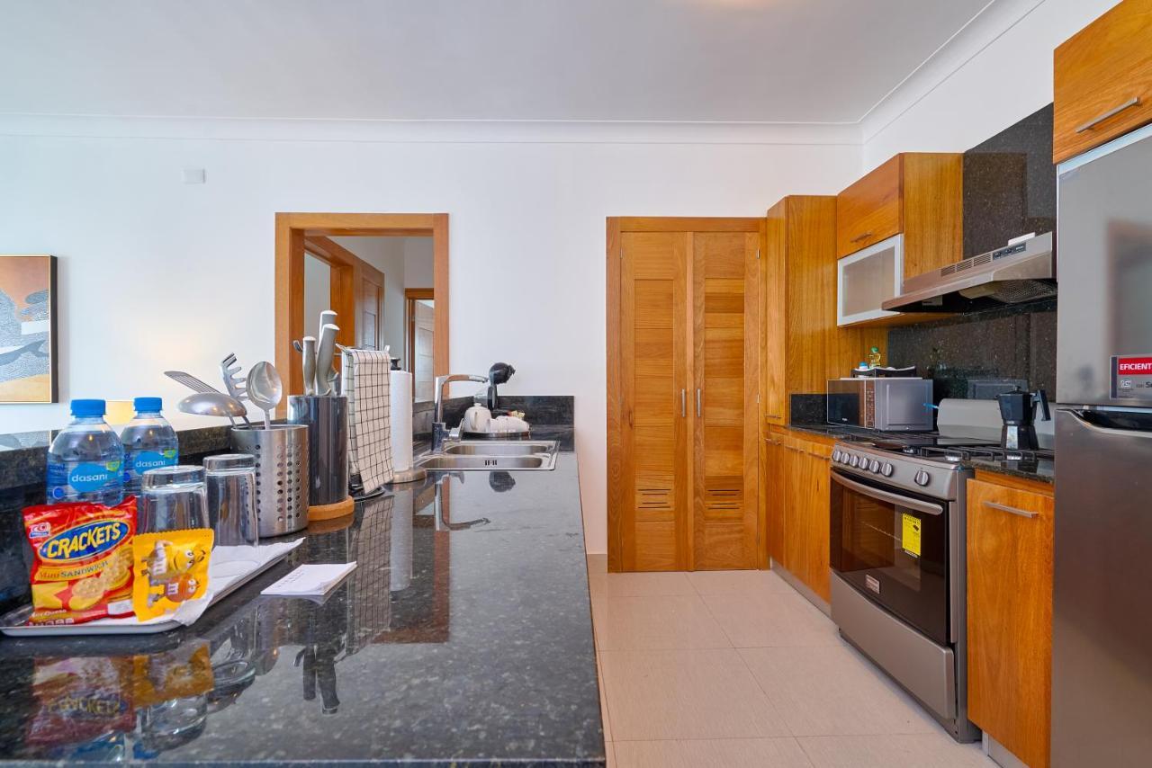 Escape Apartments, Balcony, Pool, Gym & Spa In La Julia Санто-Домінго Екстер'єр фото